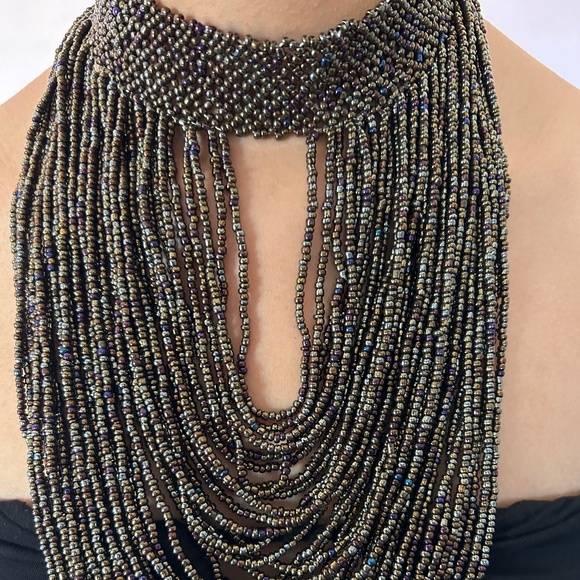 Beaded necklace - Picture 2 of 5